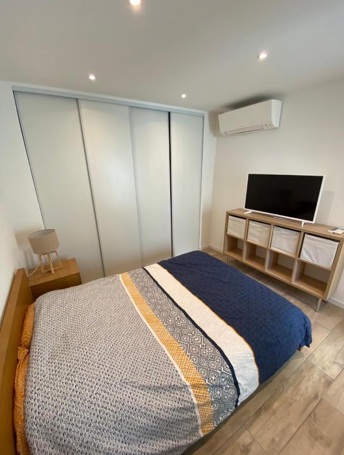 Le Coeur Du Port De Golfe Juan - Parking - Clim - Wifi Apartment Валорис Екстериор снимка